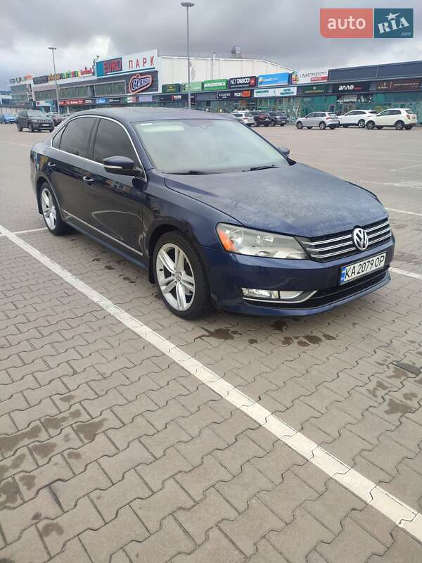 Седан Volkswagen Passat 2013 в Киеве