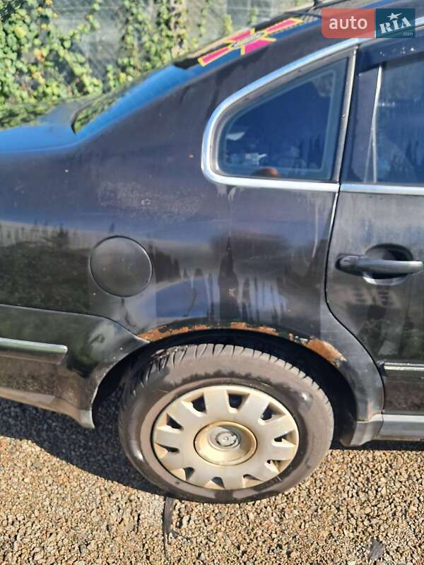 Седан Volkswagen Passat 2003 в Києві фото 4 Седан Volkswagen Passat 2003 в Києві