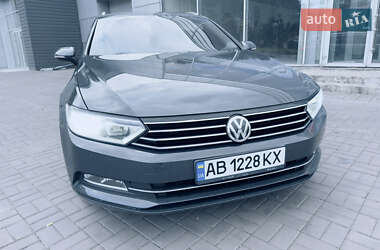 Универсал Volkswagen Passat 2015 в Каменском