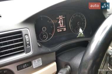 Седан Volkswagen Passat 2015 в Виннице