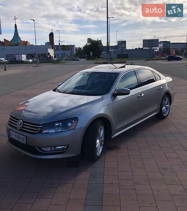 Седан Volkswagen Passat 2013 в Киеве