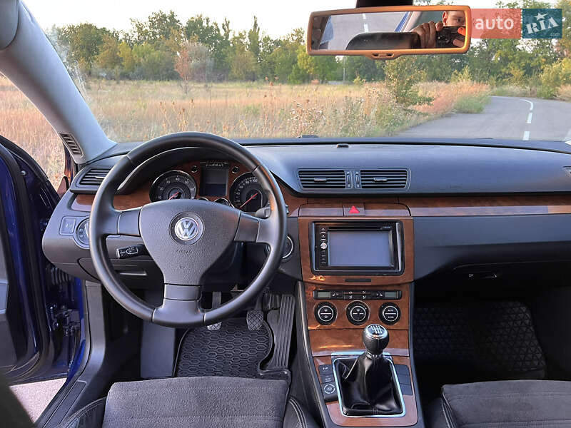 Седан Volkswagen Passat 2006 в Кривому Розі