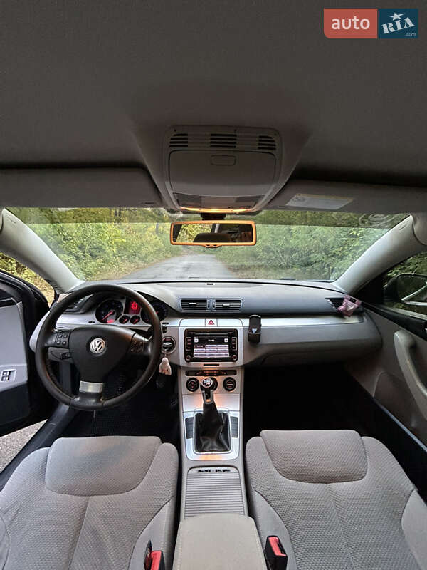 Седан Volkswagen Passat 2005 в Киеве фото 15 Седан Volkswagen Passat 2005 в Киеве