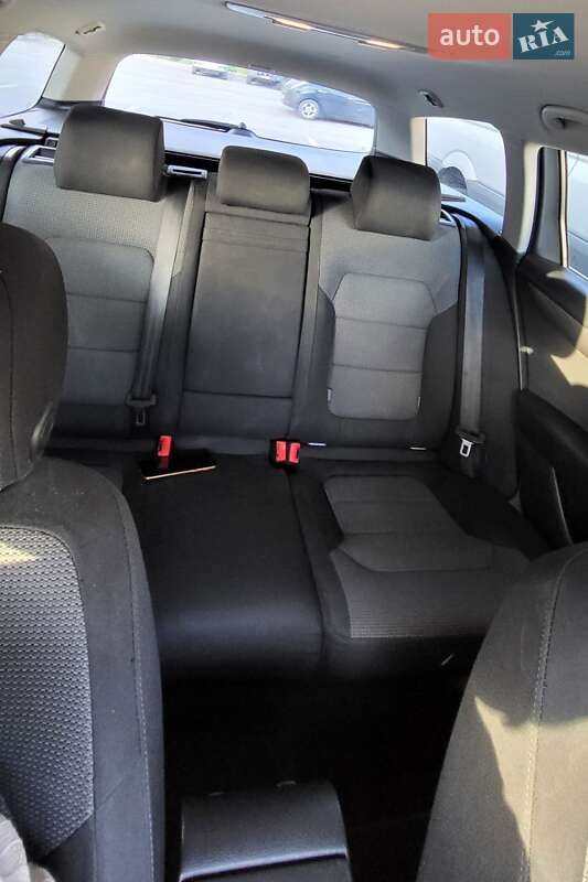 Универсал Volkswagen Passat 2011 в Запорожье
