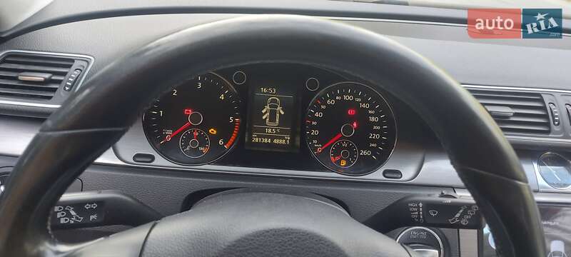 Универсал Volkswagen Passat 2011 в Запорожье