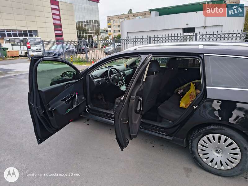 Универсал Volkswagen Passat 2008 в Коростене