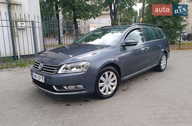 Универсал Volkswagen Passat 2012 в Луцке