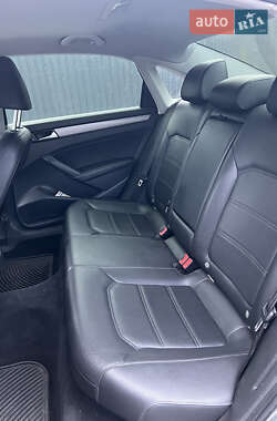 Седан Volkswagen Passat 2014 в 