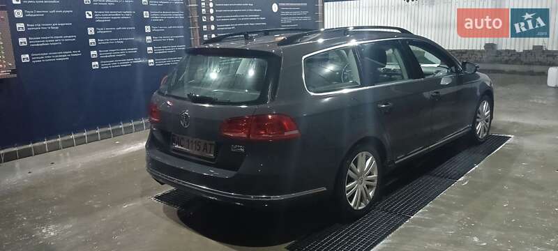 Універсал Volkswagen Passat 2014 в Львові
