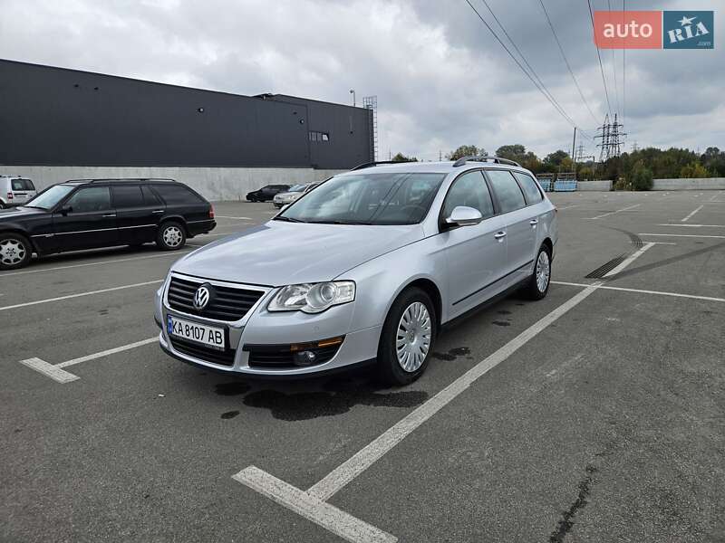 Универсал Volkswagen Passat 2009 в Ирпене