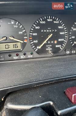 Седан Volkswagen Passat 1990 в  фото 7 Седан Volkswagen Passat 1990 в