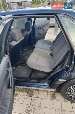 Седан Volkswagen Passat 1990 в  фото 9 Седан Volkswagen Passat 1990 в