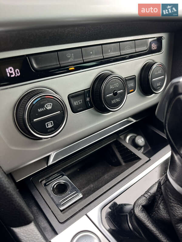 Универсал Volkswagen Passat 2016 в Тернополе