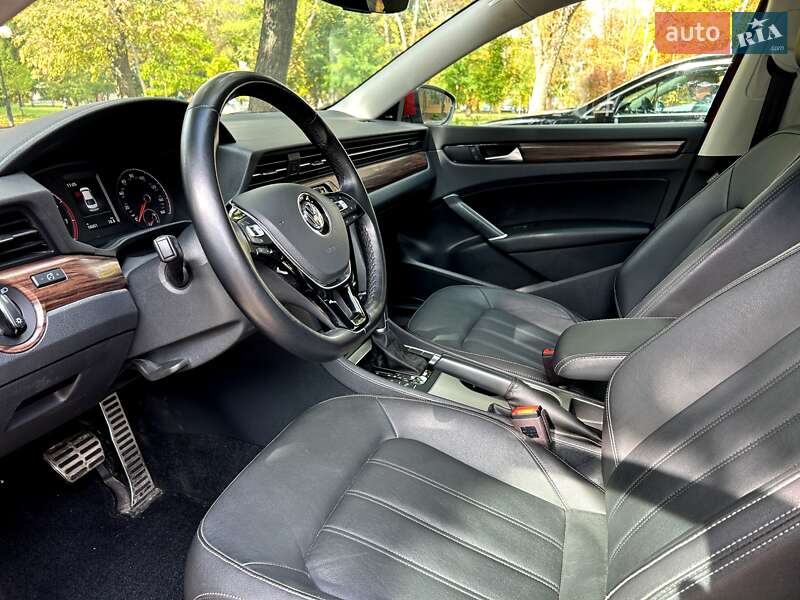 Седан Volkswagen Passat 2020 в Полтаве