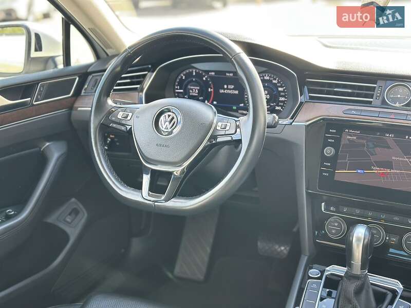 Седан Volkswagen Passat 2018 в Полтаве фото 32 Седан Volkswagen Passat 2018 в Полтаве