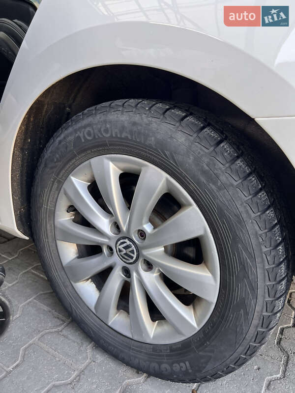 Седан Volkswagen Passat 2014 в Хмельницком