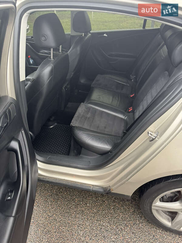 Седан Volkswagen Passat 2007 в Києві