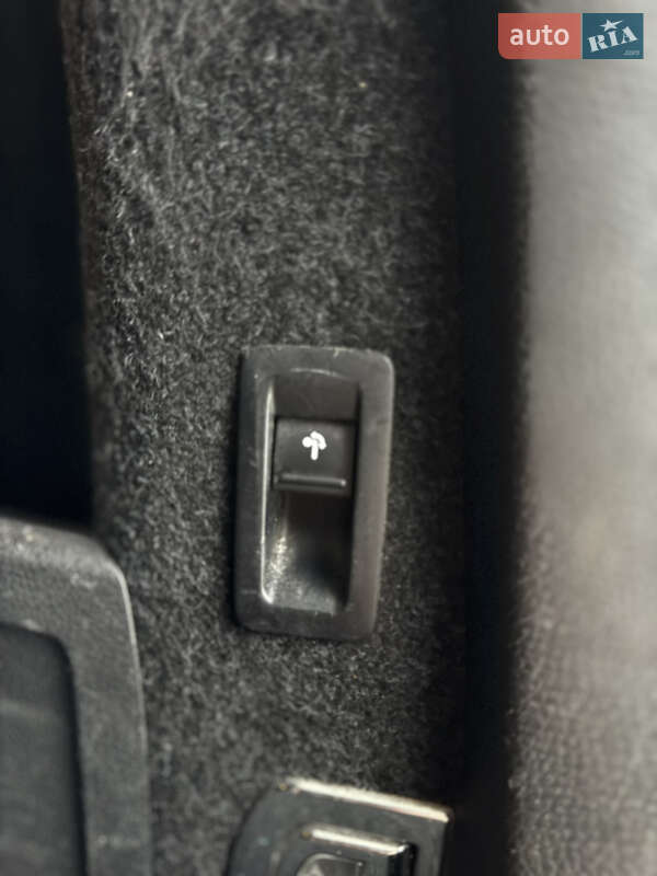 Універсал Volkswagen Passat 2013 в Радомишлі