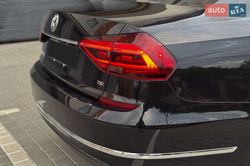 Седан Volkswagen Passat 2018 в Киеве фото 5 Седан Volkswagen Passat 2018 в Киеве