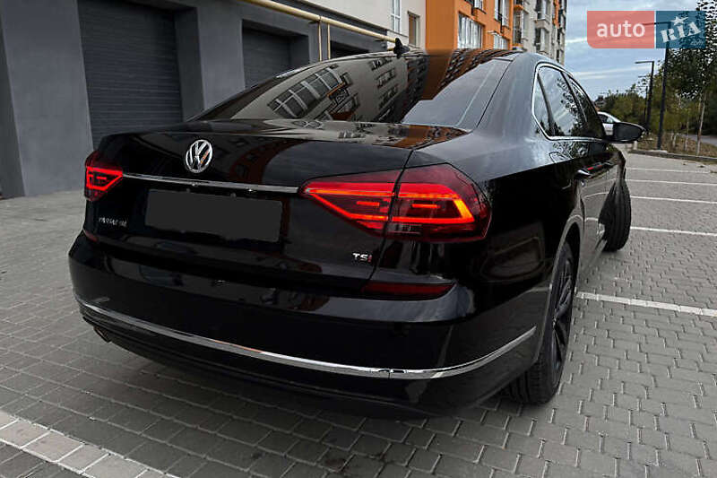 Седан Volkswagen Passat 2018 в Киеве фото 6 Седан Volkswagen Passat 2018 в Киеве
