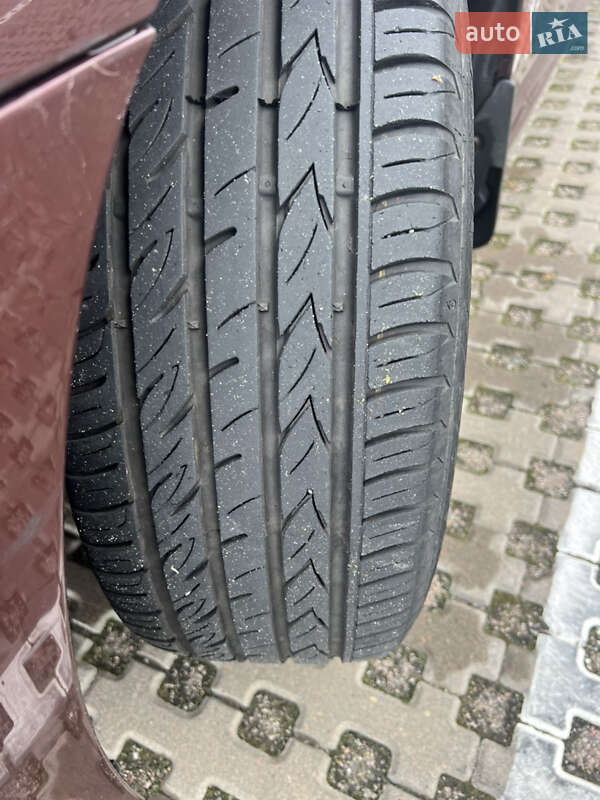 Седан Volkswagen Passat 2013 в Киеве