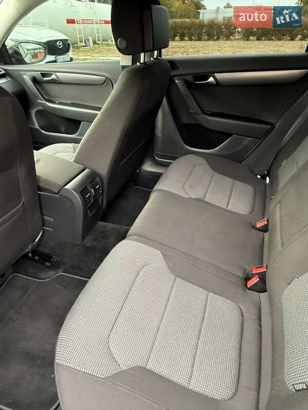 Универсал Volkswagen Passat 2014 в Днепре