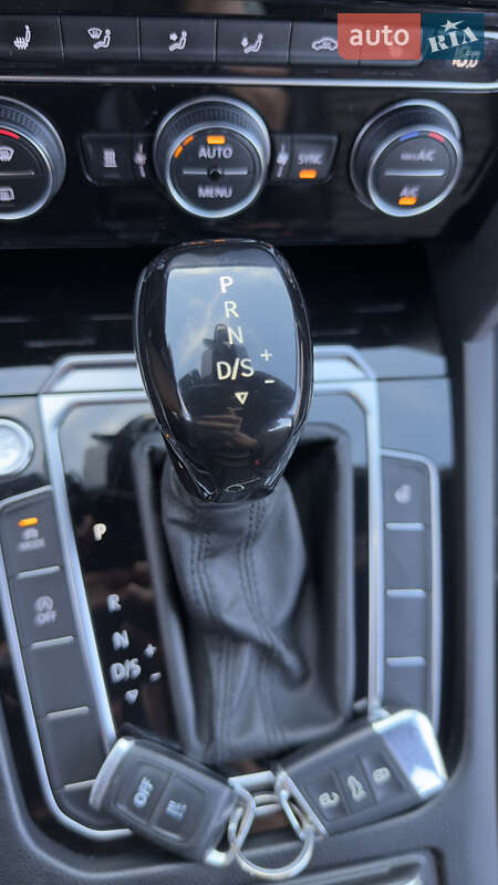 Універсал Volkswagen Passat 2019 в Заболотові