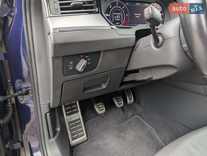 Универсал Volkswagen Passat 2018 в Киеве