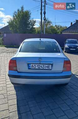 Седан Volkswagen Passat 1998 в  фото 4 Седан Volkswagen Passat 1998 в
