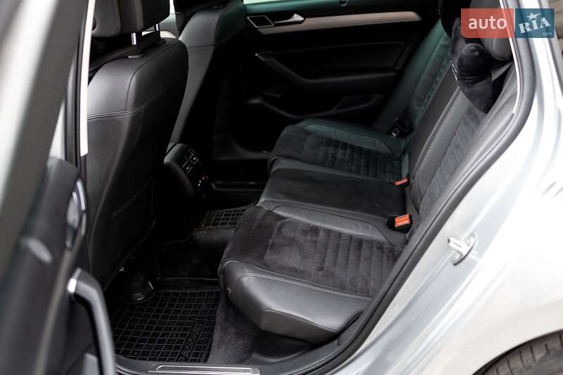 Универсал Volkswagen Passat 2018 в Зборове фото 25 Универсал Volkswagen Passat 2018 в Зборове