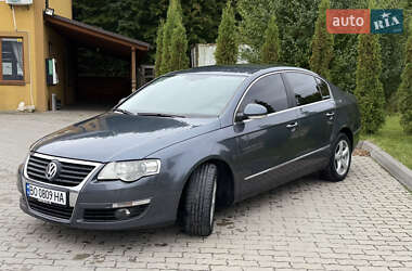 Седан Volkswagen Passat 2008 в Гусятине