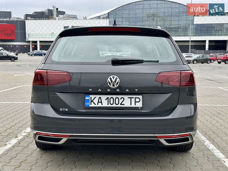 Универсал Volkswagen Passat 2020 в Киеве