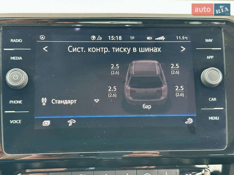 Универсал Volkswagen Passat 2020 в Киеве