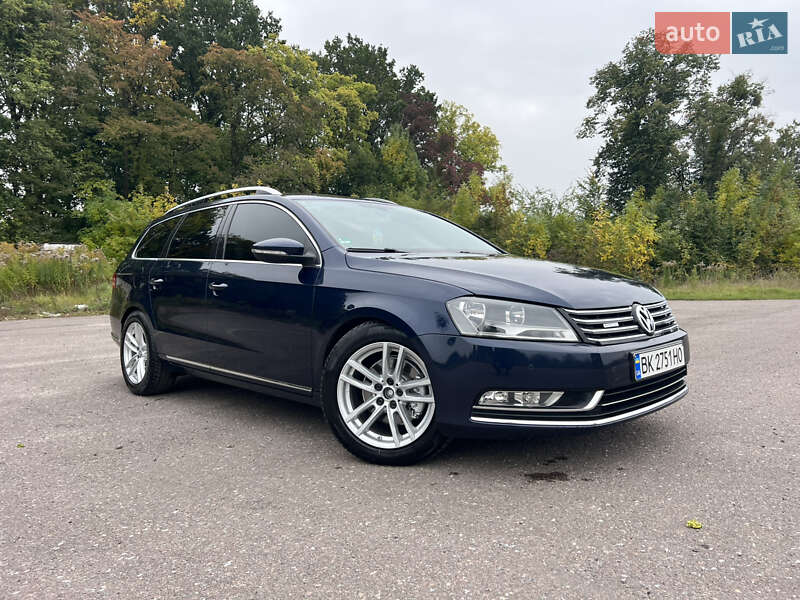 Универсал Volkswagen Passat 2011 в Дубно