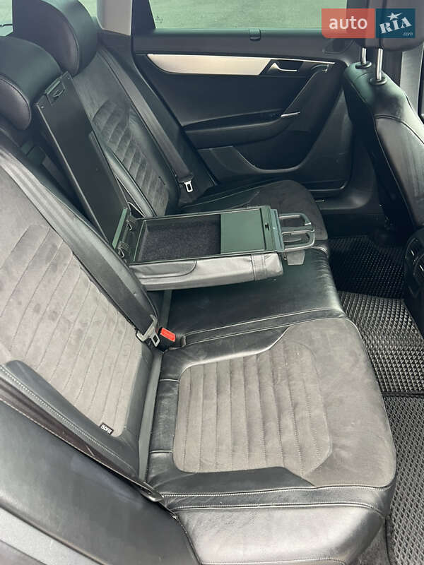 Универсал Volkswagen Passat 2011 в Дубно