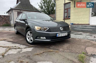 Универсал Volkswagen Passat 2015 в Житомире