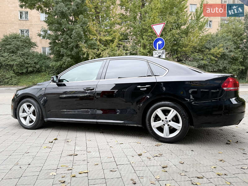 Седан Volkswagen Passat 2013 в Тернополі