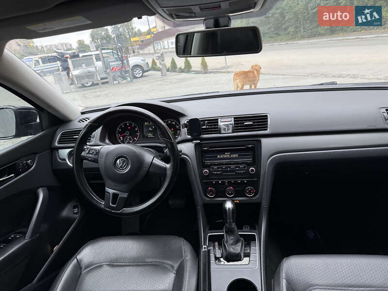 Седан Volkswagen Passat 2013 в Тернополі