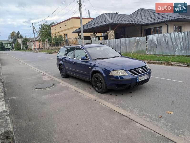 Универсал Volkswagen Passat 2001 в Здолбунове