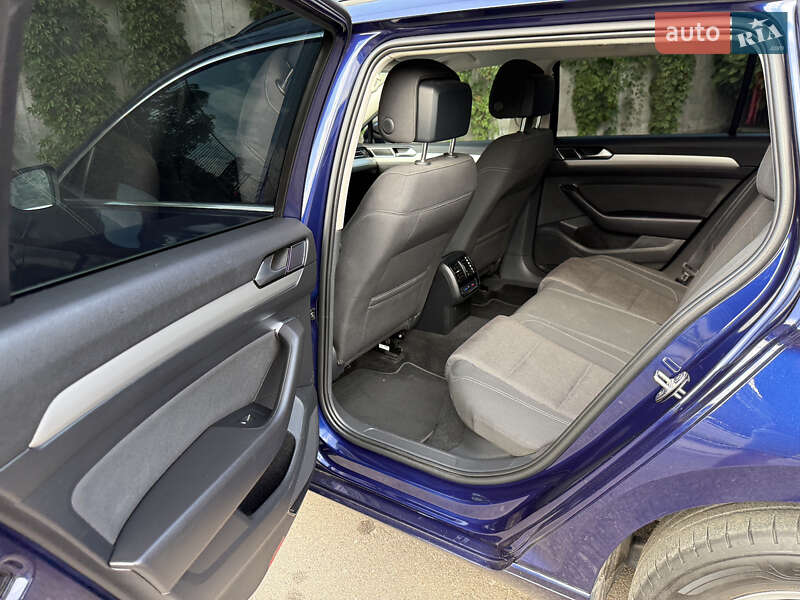 Універсал Volkswagen Passat 2019 в Рівному фото 33 Універсал Volkswagen Passat 2019 в Рівному