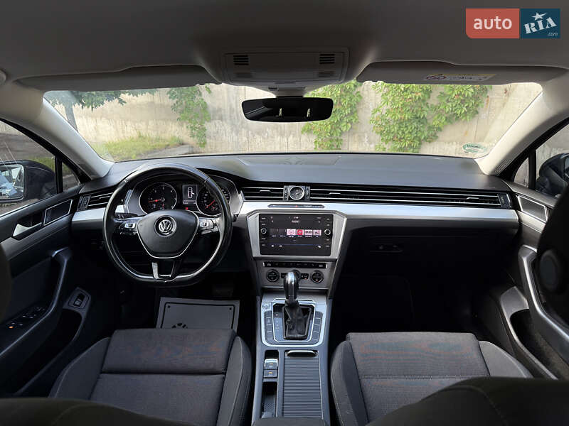 Універсал Volkswagen Passat 2019 в Рівному фото 38 Універсал Volkswagen Passat 2019 в Рівному