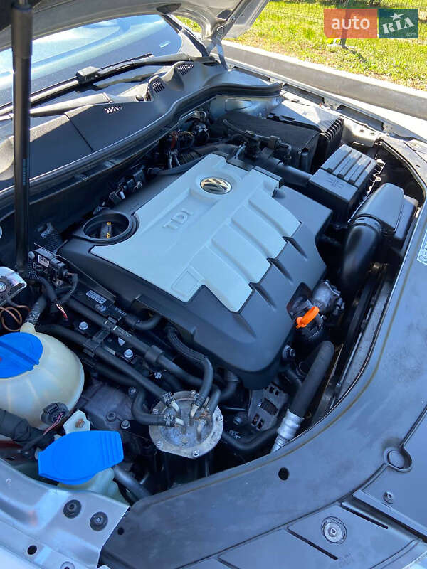 Універсал Volkswagen Passat 2010 в Вінниці