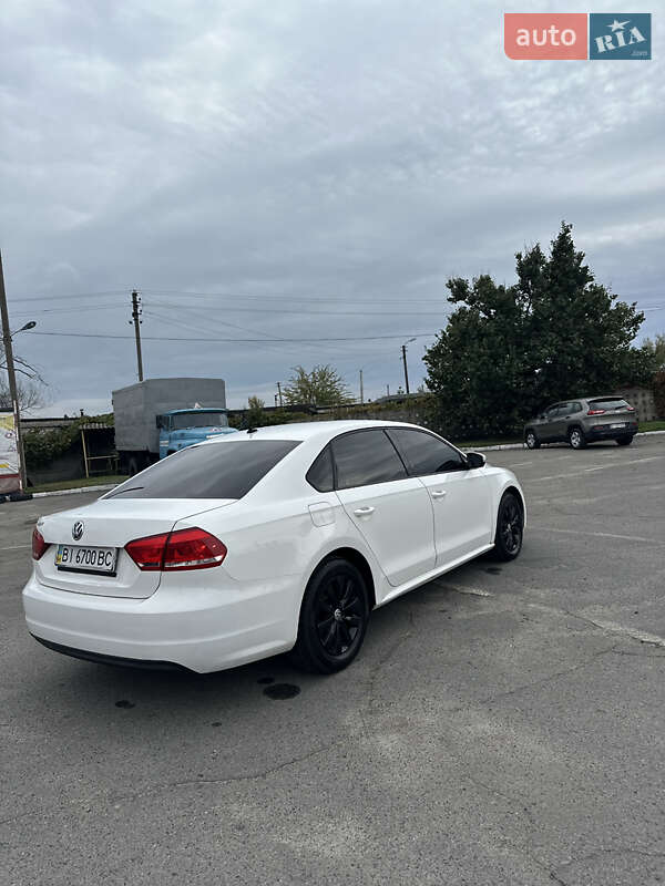 Седан Volkswagen Passat 2012 в Горишних Плавнях