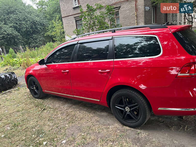 Универсал Volkswagen Passat 2011 в Каменском фото 11 Универсал Volkswagen Passat 2011 в Каменском