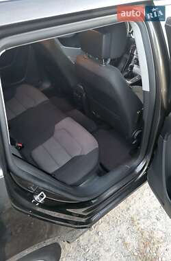 Универсал Volkswagen Passat 2011 в 