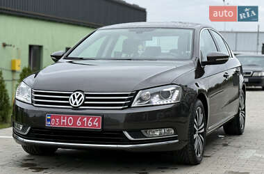 Седан Volkswagen Passat 2014 в 