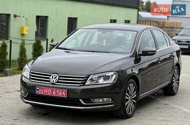 Седан Volkswagen Passat 2014 в 