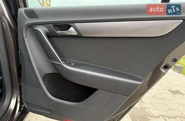 Седан Volkswagen Passat 2014 в 