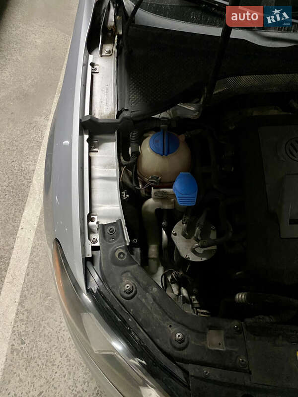 Седан Volkswagen Passat 2014 в Киеве