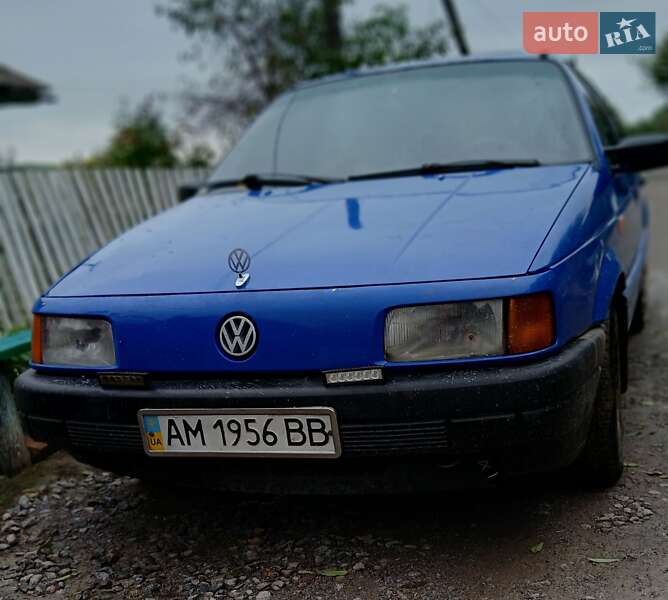 Седан Volkswagen Passat 1988 в Баре фото 2 Седан Volkswagen Passat 1988 в Баре